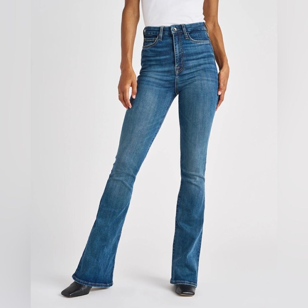 Splendid Super High-Rise Bootcut Jean Size 31 Medium Wash Like New
